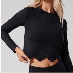Beyond yoga scalloped top top